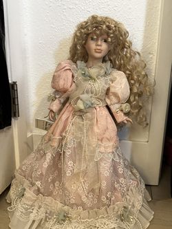 Porcelain Doll Antique Collectible