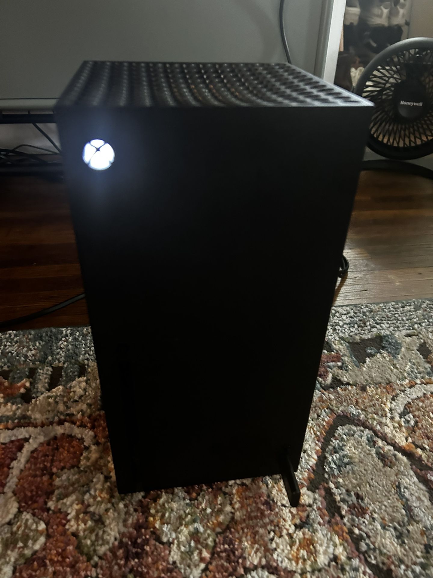 Xbox series X 1TB W/Astro A30 Headset And Elite Controller (3 Total)