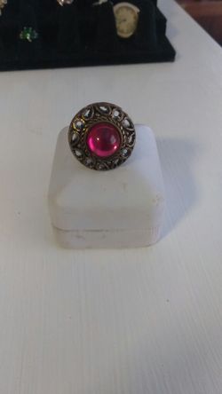 Fun ring. New !