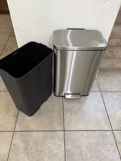 EKO step trash can 13 gallons