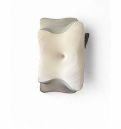 Neck pillow like new (UTC area)