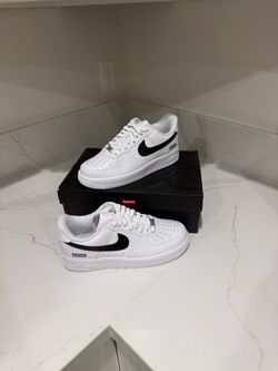 Supreme x Nike Air Force 1 Low White Black
