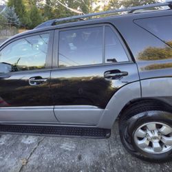 Toyota 4Runner    V6