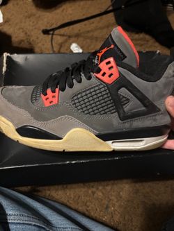 Retro jordan 4 size 5Y
