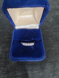 Gold diamond wedding band natural diamonds