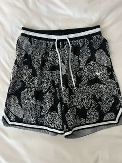 Nike Basketball shorts XL men’s $25