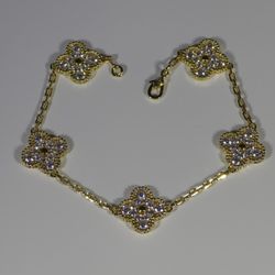 Van Cleef & Arpels Bracelet Alhambra Guilloche 18k Yellow Gold 5 Motifs Bracelet