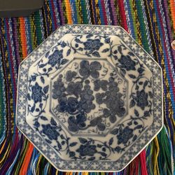 VINTAGE WHITE AND BLUE BOWL