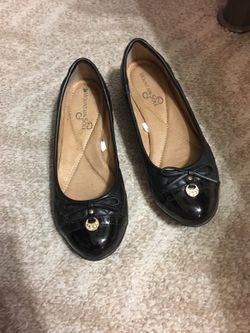 Mountain Sole Breathable Flats - 7.5