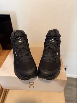 On Cloudrock mid waterproof sizes 10 1/2 hiking boots
