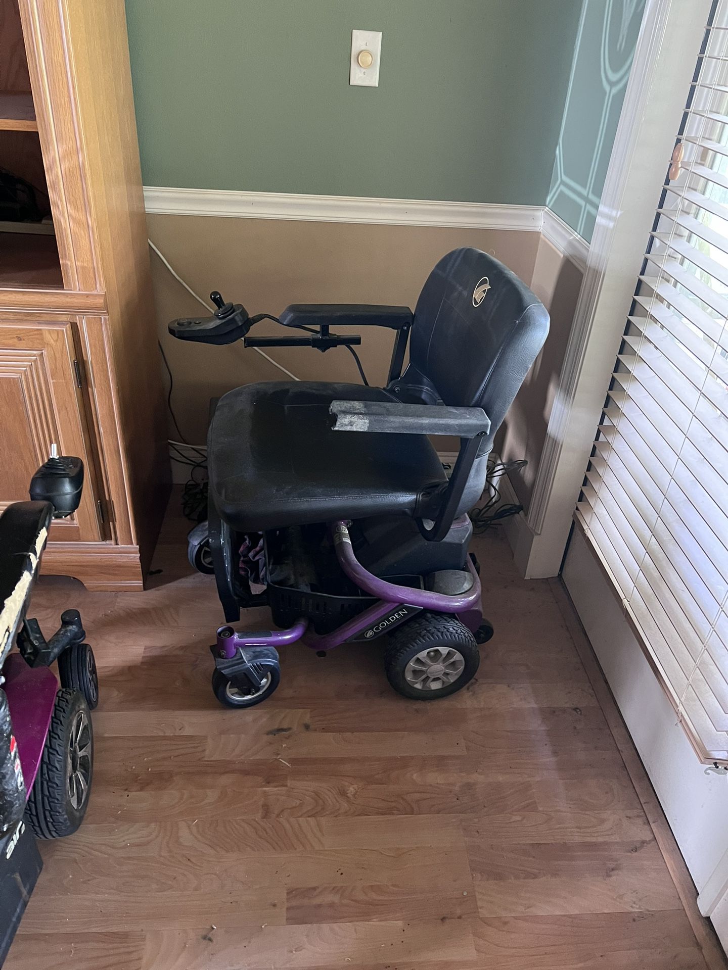 Electric Wheelchair