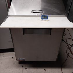 Commercial Prep Sandwich Table 27"w 