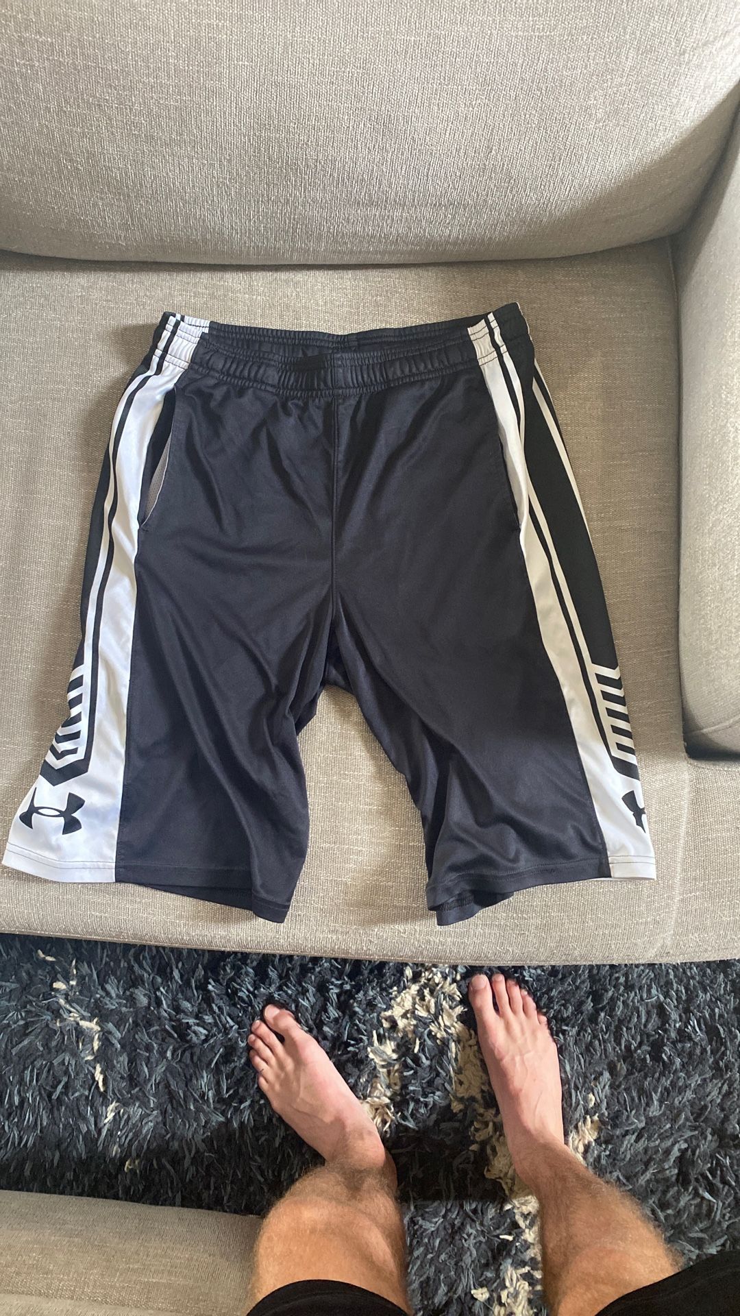 Under Armour Athletic Shorts Youth Large Slightly Used