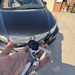 Llaves De Autos / Car Keys And Remotes 