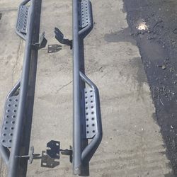 Side step rails off of a RAM