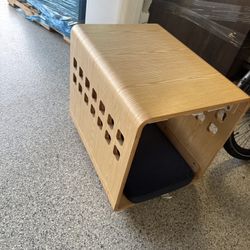 Modern Fable Signature Pet Crate – Small Size