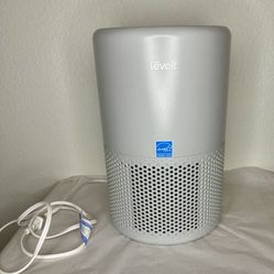 LEVOIT Air Purifier Core 200s