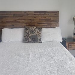 Bedroom Set - Queen - Rustic yet modern - Moving-must sell!