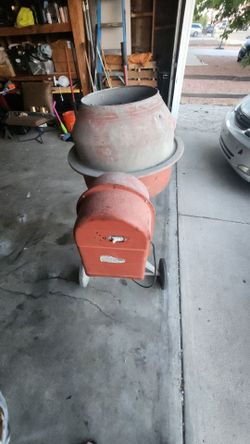 Concrete turner