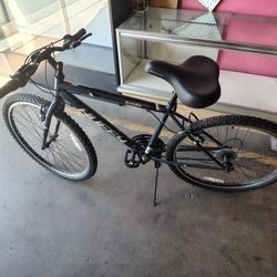 Huffy Mountain, And 2 Beach Cruisers Huffys