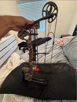 Barnett vortex Youth Compound Bow with Camo Finish