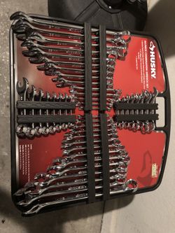 Husky master wrench
