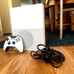 1tb Xbox One S in excellent condition