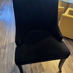 Black Velvet Tuft Chair