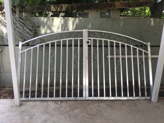 Double gate
