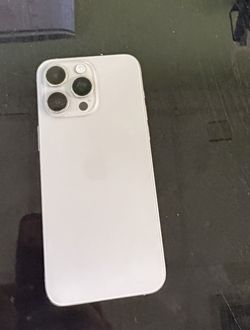 Apple iPhone 15Pro Max 256GB Natural Titanium Unlocked