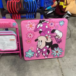 Minnie Kids Table With 2 Chairs 
