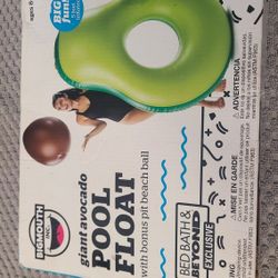Big Mouth Inc. Giant Avocado Pool Float
Inflates to approx 62×46×20 inch, brand new, broken box