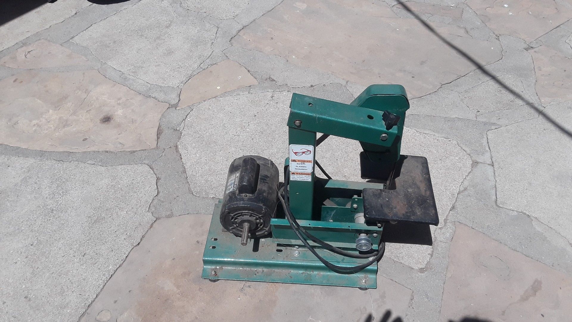 Emery cloth belt sander 20 bucks for Sale in Bakersfield, CA OfferUp