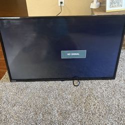 Tv / Television With Wall Mount 