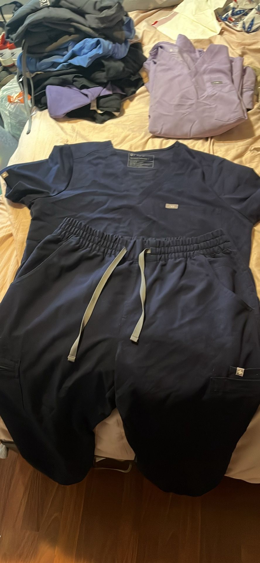 FIGS scrubs