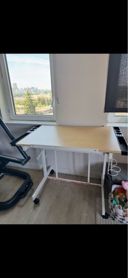Art desk