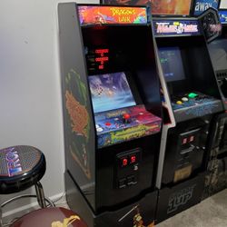 NIB Arcade1up Dragon's Lair Arcade Cabinet