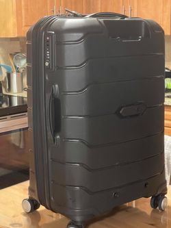 Samsonite Hard Shell Spinner Luggage