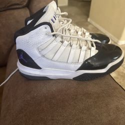 Jordan 11 Retro Size 6.5 - 6 1/2 Kids or 8 Women