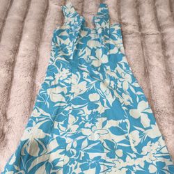 Women’s Dress, Small 