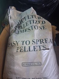 Agricultural Pelletized Limestone 40 lb Bag