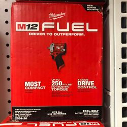 Milwaukee New 3/8” Impact Wrench Stubby 