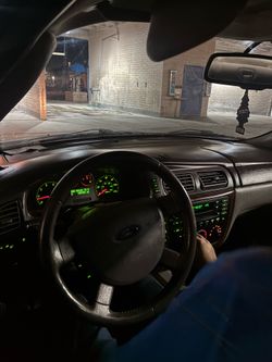 2006 Ford Taurus