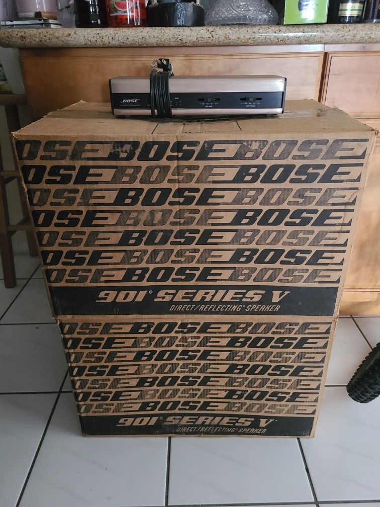 Bose 901 Series V Excellent Condition W/EQ