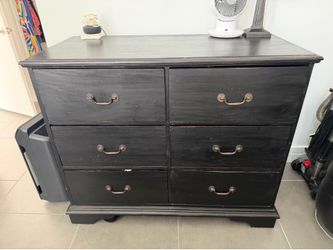 Dresser