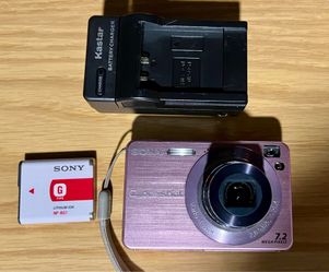 Digital cameras for parts no power