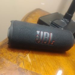 JBL Flip 7