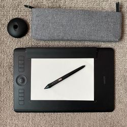 Wacom Intuos Pro - Medium Paper Edition - Graphic Design Tablet