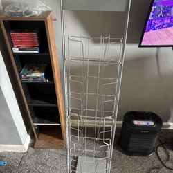 Comic Book Or Magazine Rack