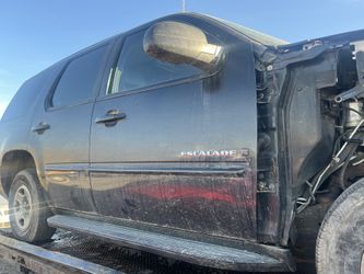 2008 Caddillac Escalade For Parts 